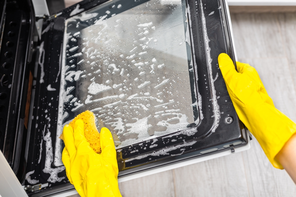 How To Clean Oven Door Glass